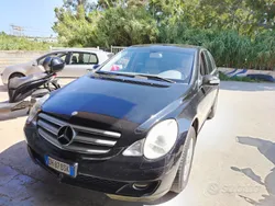 Usata 2007 Mercedes R320 Monovolume | 5600 €