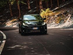 Nero Usata 2021 Toyota Yaris Due volumi | 42.500 €