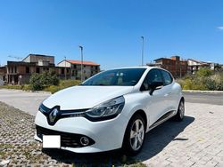 Bianco Usata 2014 Renault Clio IV Tre volumi | 6490 € (Buon prezzo)