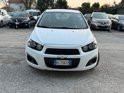 Bianco Usata 2012 Chevrolet Aveo LT Tre volumi | 3500 € (Buon prezzo)