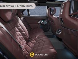 Argento Nuova 2025 BMW i7 M Sport Tre volumi | 140.560 €