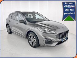 Grigio Usata 2024 Ford Kuga ST-Line SUV | 23.900 € (Buon prezzo)