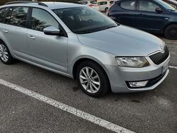 Grigio Usata 2014 Skoda Octavia Station wagon | 7000 € (Buon prezzo)