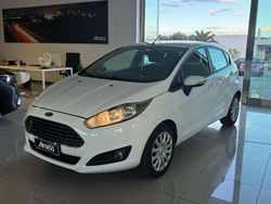 Bianco Usata 2015 Ford Fiesta Tre volumi | 7900 € (Buon prezzo)