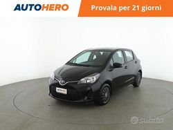 Nero Usata 2016 Toyota Yaris Active Tre volumi | 9699 € (Buon prezzo)