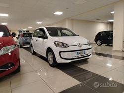 Bianco Usata 2014 VW up! Due volumi | 4800 € (Buon prezzo)