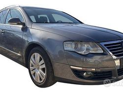 Grigio scuro Usata 2006 VW Passat Comfortline Station wagon | 1200 € (Ottimo prezzo)