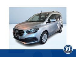 Grigio Nuova 2025 Mercedes 180 Tre volumi | 31.350 € (Buon prezzo)