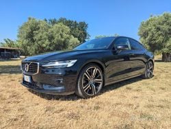 Nero Usata 2020 Volvo S60 R-Design Tre volumi | 26.000 € (Cara)