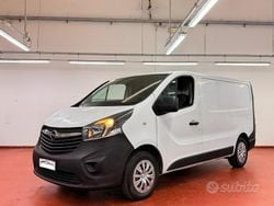 Bianco Usata 2016 Opel Vivaro Monovolume | 7000 € (Super prezzo)
