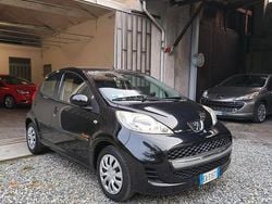 Nero Usata 2010 Peugeot 107 Due volumi | 3690 € (Buon prezzo)