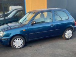 Blu/azzurro Usata 2000 Nissan Micra Tre volumi | 1400 € (Ottimo prezzo)