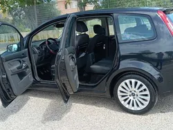 Usata 2009 Ford C-MAX Titanium Monovolume | 4500 € (Molto cara)