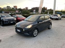 Grigio Usata 2022 Hyundai i10 Due volumi | 11.900 € (Buon prezzo)
