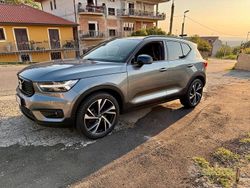 Grigio Usata 2019 Volvo XC40 R-Design SUV | 25.000 € (Buon prezzo)