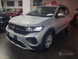 Grigio Usata 2024 VW T-Cross Life SUV | 23.200 € (Molto cara)