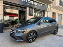 Grigio Usata 2022 Mercedes B180 Monovolume | 20.900 € (Ottimo prezzo)
