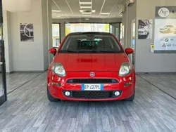 Rosso Usata 2013 Fiat Punto Sport Due volumi | 3900 € (Buon prezzo)