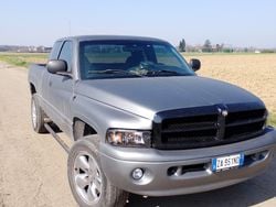 Grigio Usata 2000 Dodge Ram Pick-up | 21.000 €