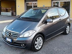 Grigio Usata 2009 Mercedes A150 Elegance Coupé | 4800 € (Buon prezzo)