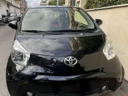 Usata 2011 Toyota iQ Due volumi | 5000 € (Buon prezzo)