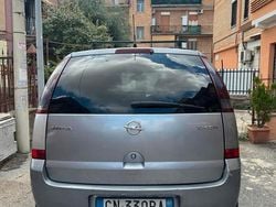 Grigio Usata 2004 Opel Meriva Monovolume | 500 € (Ottimo prezzo)