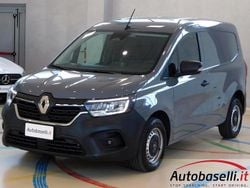 Grigio road Usata 2024 Renault Kangoo Monovolume | 19.900 € (Buon prezzo)