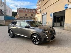 Grigio Usata 2021 Peugeot 2008 Allure SUV | 17.500 € (Buon prezzo)