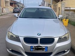 Grigio Usata 2009 BMW 320 Tre volumi | 4500 € (Ottimo prezzo)