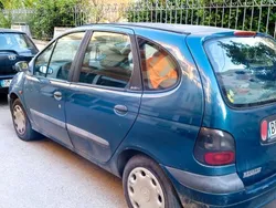 Usata 1999 Renault Mégane Monovolume | 250 €