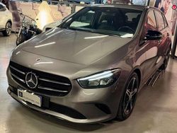 Grigio Usata 2022 Mercedes B180 Monovolume | 26.500 € (Cara)