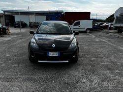 Nero Usata 2012 Renault Clio IV Dynamique Tre volumi | 3200 € (Buon prezzo)