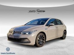 Moonstone grey Usata 2023 VW Golf VIII Style Tre volumi | 25.500 € (Buon prezzo)