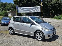 Argento Usata 2008 Mercedes A170 Elegance Due volumi | 2500 € (Buon prezzo)
