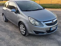 Argento Usata 2010 Opel Corsa Sport Tre volumi | 3500 € (Buon prezzo)