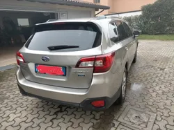 Usata 2015 Subaru Outback SUV | 8000 € (Buon prezzo)