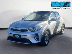 Argento Usata 2022 Kia Stonic Urban SUV | 12.500 € (Buon prezzo)