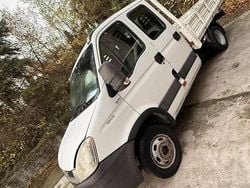 Bianco Usata 2011 Iveco Daily Tre volumi | 9000 € (Buon prezzo)