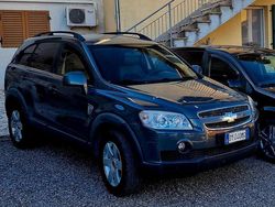 Grigio Usata 2010 Chevrolet Captiva SUV | 4800 € (Buon prezzo)