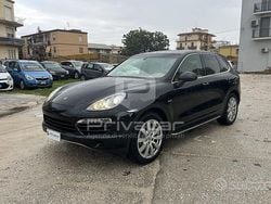 Nero Usata 2012 Porsche Cayenne SUV | 18.999 € (Ottimo prezzo)