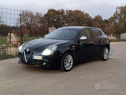 Nero Usata 2018 Alfa Romeo Giulietta Super Tre volumi | 13.800 € (Molto cara)