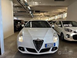 Bianco Usata 2012 Alfa Romeo Giulietta Tre volumi | 6700 € (Cara)
