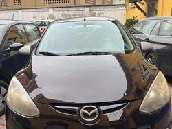 Usata 2011 Mazda 2 90th Anniversary Tre volumi | 2300 € (Buon prezzo)