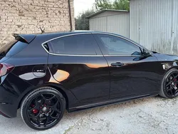 Usata 2011 Alfa Romeo Giulietta Due volumi | 5000 € (Cara)