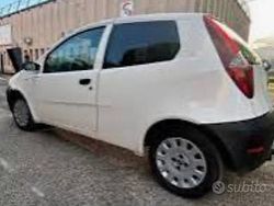Bianco Usata 2009 Fiat Punto Due volumi | 990 €