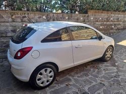 Bianco Usata 2013 Opel Corsa Tre volumi | 3500 € (Ottimo prezzo)