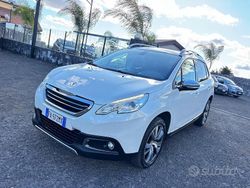 Bianco Usata 2015 Peugeot 2008 Allure SUV | 6990 € (Buon prezzo)