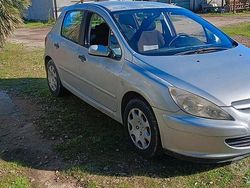Grigio Usata 2004 Peugeot 307 Tre volumi | 800 €