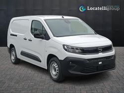 Bianco Nuova 2025 Opel Combo S Monovolume | 23.900 € (Molto cara)