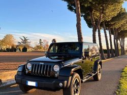 Usata 2015 Jeep Wrangler Unlimited Sahara SUV | 38.000 € (Cara)